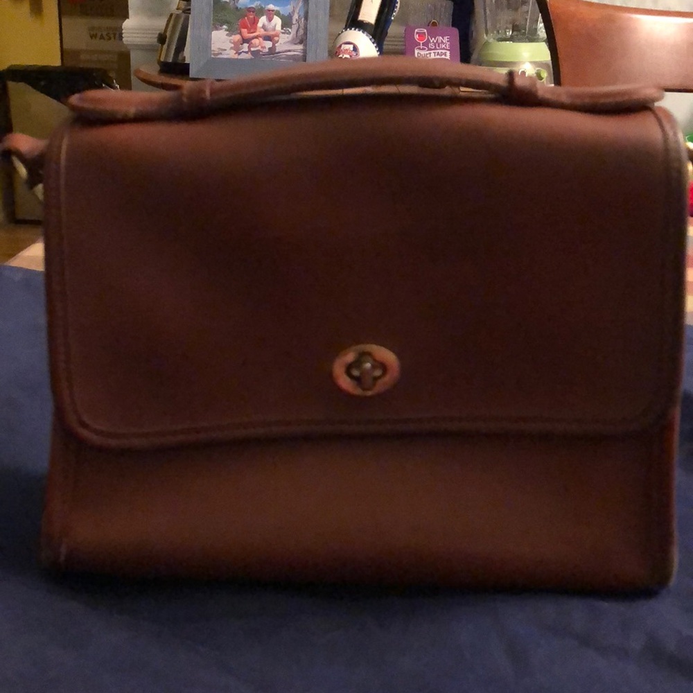 Coach leather shoulder bag